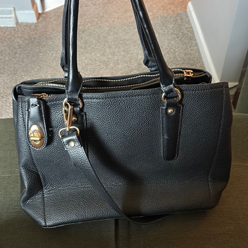 Elegant Black Leather Tote Bag